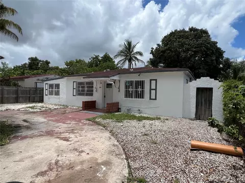 845 NW 130th St, North Miami, FL 33168
