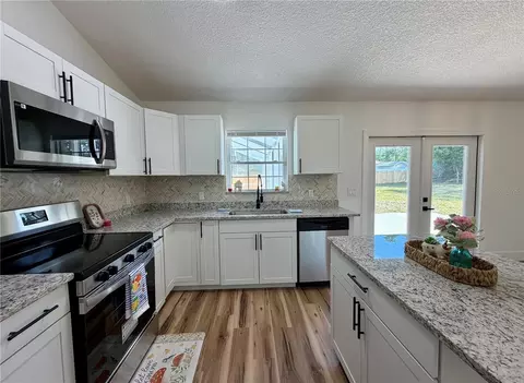 Kitchen - 6600 SW 151st Loop, Ocala, FL 34473 photo 2 of 2