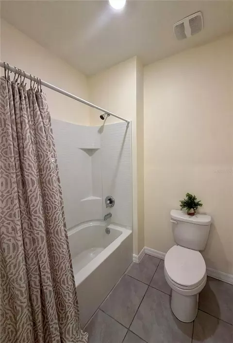 Bath - 39 Hickory Course Way, Ocala, FL 34472 photo 4 of 5