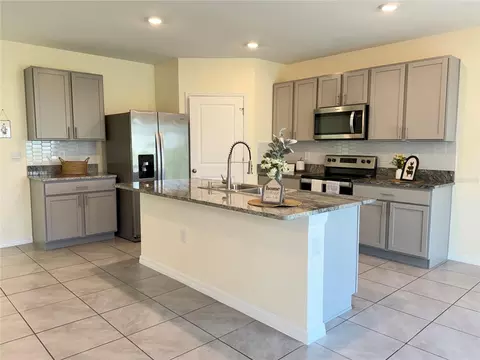 Kitchen - 39 Hickory Course Way, Ocala, FL 34472 photo 1 of 3