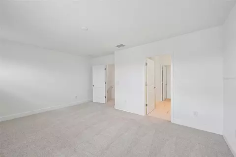 Bedroom - 4458 Sunset Garden St, Bradenton, FL 34210 photo 2 of 8