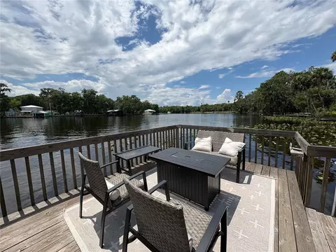 Exterior - 1645 Spring Garden Dr, Astor, FL 32102 photo 6 of 17
