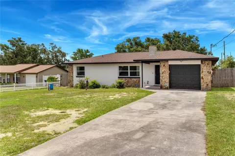 712 Oak Ln, Groveland, FL 34736