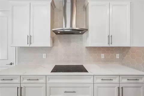 Kitchen - 3769 142nd Ter E, Parrish, FL 34219 photo 1 of 2