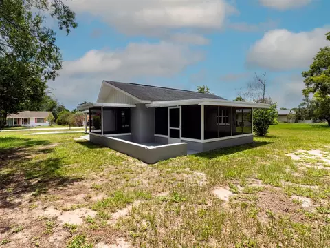 Exterior - 474 Spring Ln, Ocala, FL 34472 photo 4 of 8