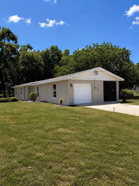 Exterior - 1090 E Bay St, Bartow, FL 33830 photo 4 of 5