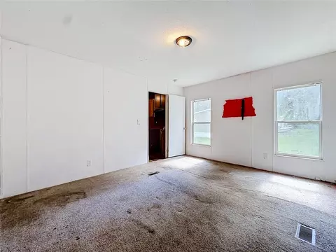 Bedroom - 21420 NE 41st St, Williston, FL 32696 photo 9 of 11