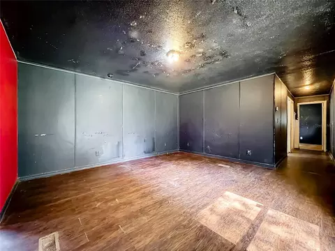 Living - 21420 NE 41st St, Williston, FL 32696 photo 4 of 5