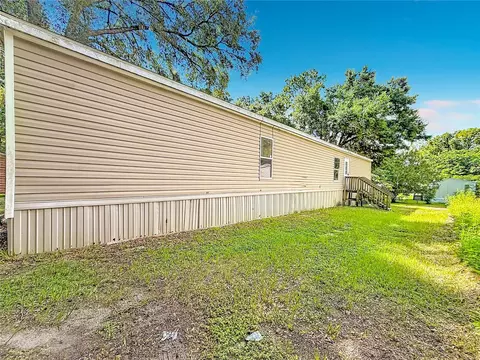 Exterior - 21420 NE 41st St, Williston, FL 32696 photo 5 of 6