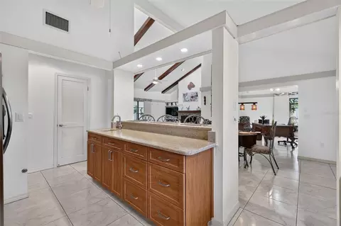 Kitchen - 21 Townhill Dr, Eustis, FL 32726 photo 1 of 4