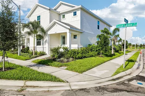 4438 Sunset Garden St, Bradenton, FL 34210