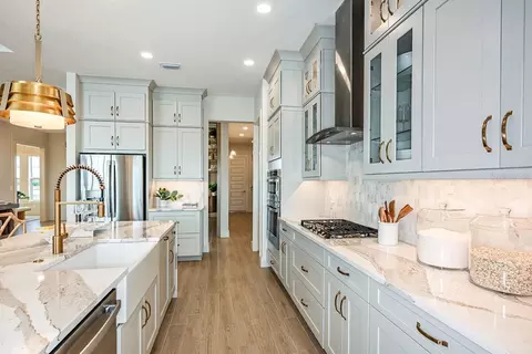 Kitchen - 17524 Macarthur Loop, Venice, FL 34293 photo 1 of 2