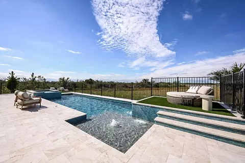 Exterior - 17524 Macarthur Loop, Venice, FL 34293 photo 2 of 4