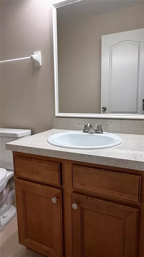 Bath - 7108 Five Oaks Dr, Harmony, FL 34773 photo 4 of 7