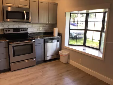 Kitchen - 1010 Dakota Ave, Saint Cloud, FL 34769 photo 2 of 3