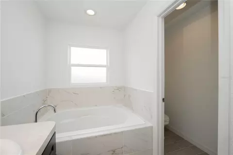 Bath - 3512 Elliott Pl, Bartow, FL 33830 photo 3 of 4