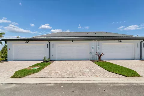 Exterior - 17830 Broadleaf Loop, Venice, FL 34293 photo 3 of 3