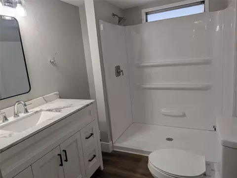 Bath - 24304 Maxwell St, Astor, FL 32102 photo 1 of 4