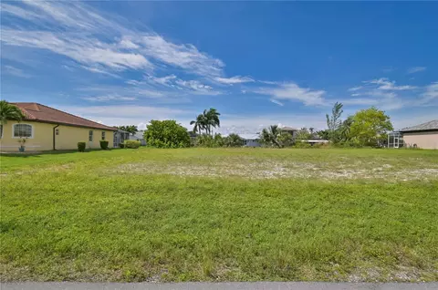 3818 SW 19th Pl, Cape Coral, FL 33914