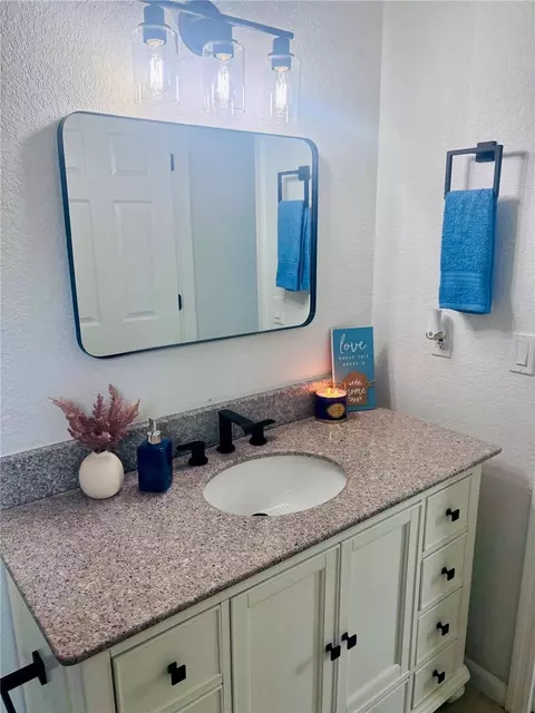 Bath - 30 Sapphire Way, Ocala, FL 34472 photo 3 of 3