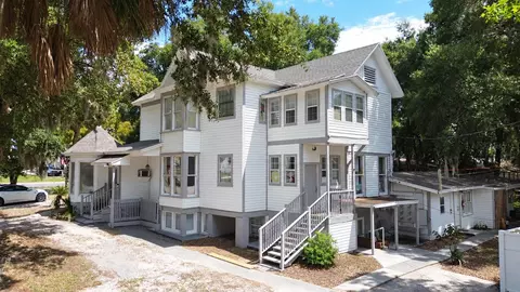 Exterior - 104 S Grove St, Eustis, FL 32726 photo 2 of 3