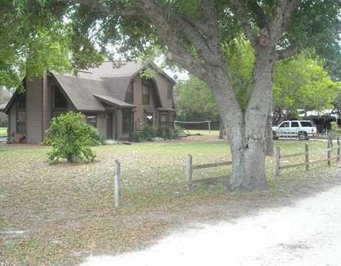 700 Moonlight Ct, Saint Cloud, FL 34771 photo 1