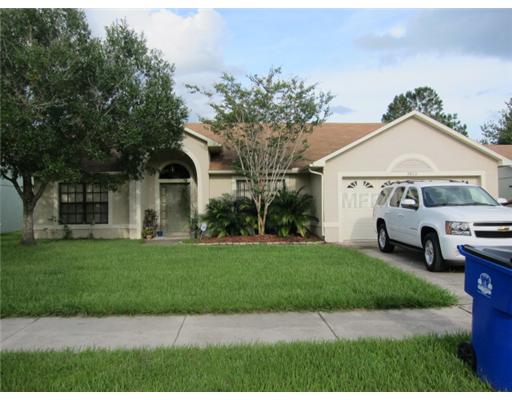 3823 Blackberry Cir, Saint Cloud, FL 34769 photo 1