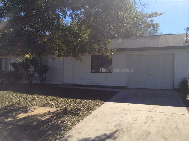 4700 Robin Dr, Saint Cloud, FL 34772 photo 1