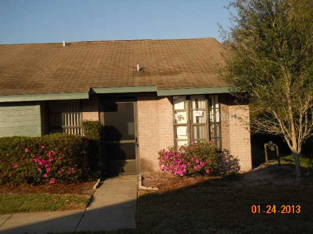 2740 King Oak Cir, Saint Cloud, FL 34769 photo 1