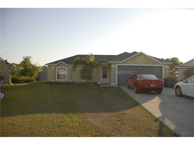 1021 Gary Dr, Saint Cloud, FL 34772 photo 1