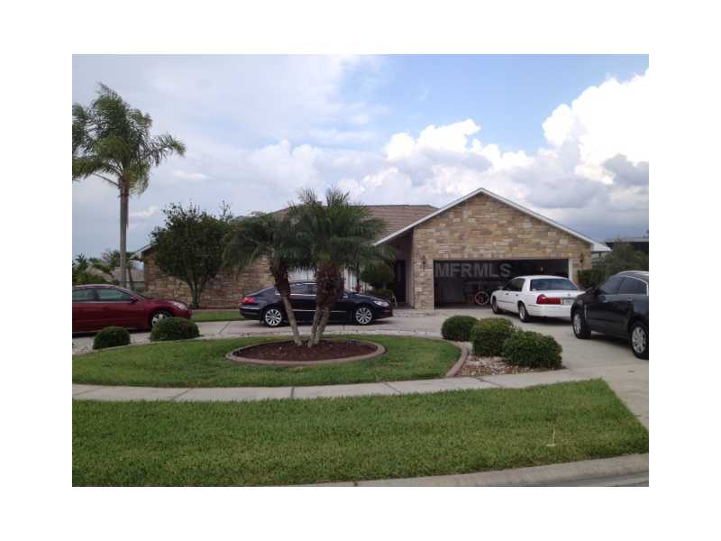 2324 Giselle Ct, Saint Cloud, FL 34772 photo 1