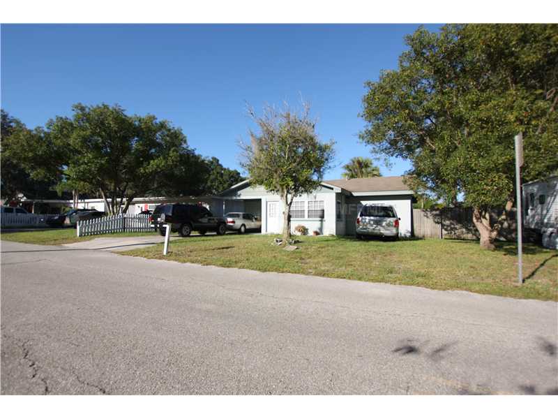 1012 Wyoming Ave, Saint Cloud, FL 34769 photo 1