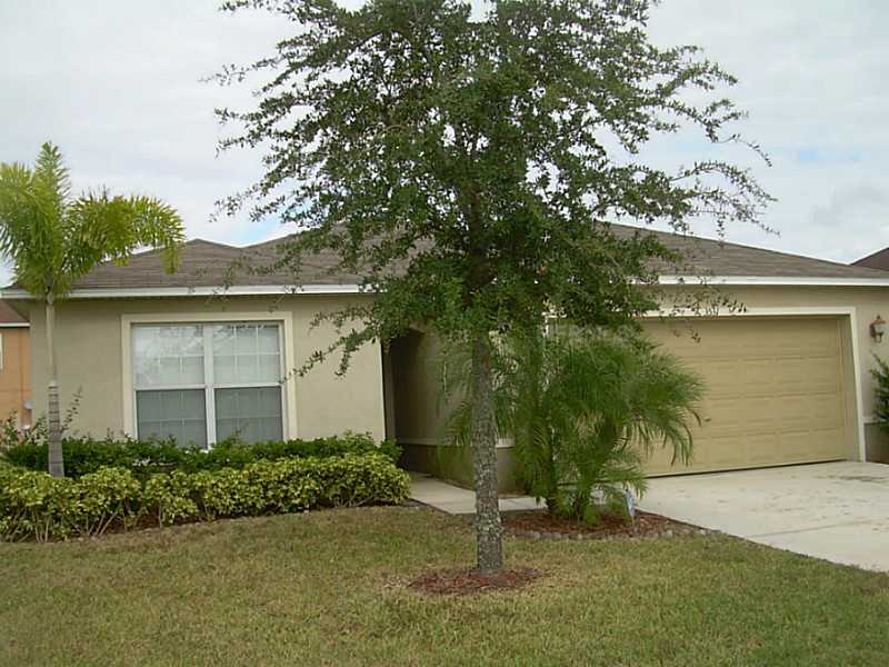 3531 Harlequin Dr, Saint Cloud, FL 34772 photo 1