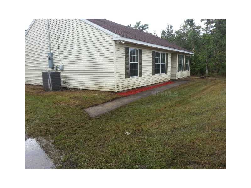 4880 Lark Dr, Saint Cloud, FL 34772 photo 1