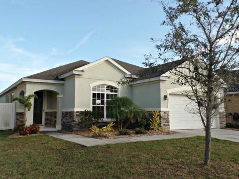 581 Michigan Estates Cir, Saint Cloud, FL 34769 photo 1