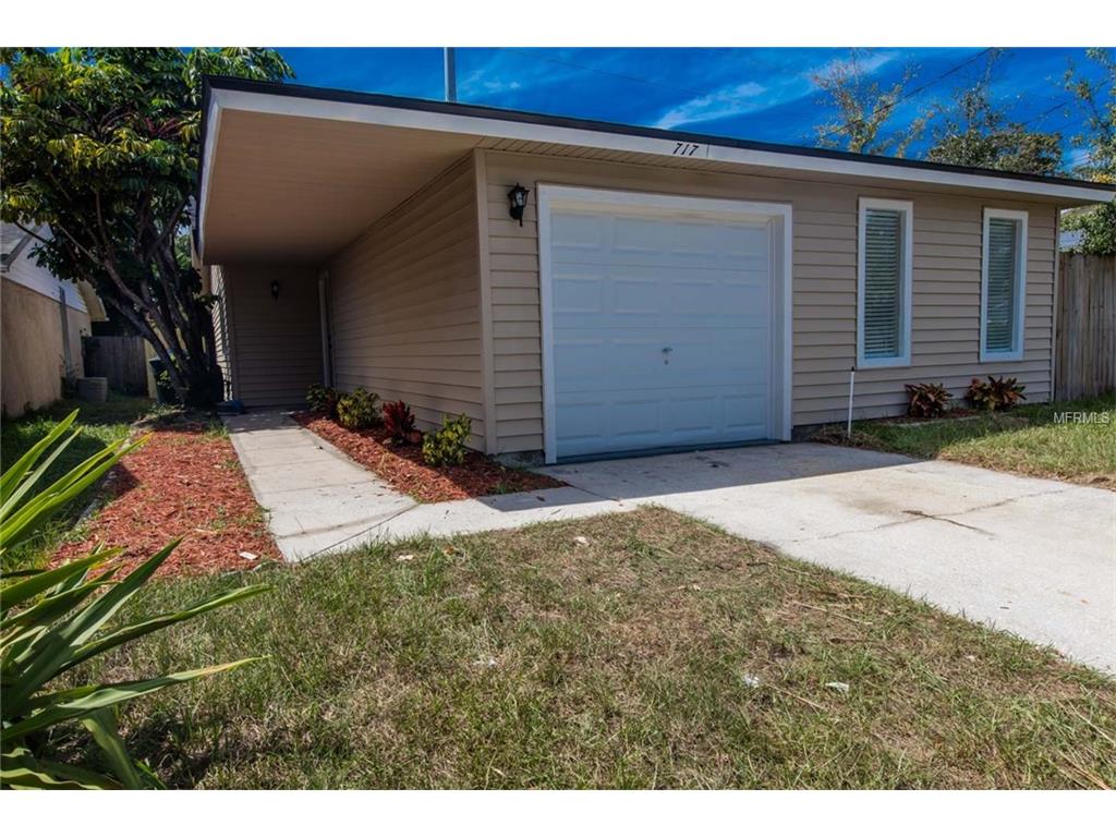717 Brook St, Largo, FL 33770 photo 1