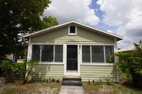 1107 Delaware Ave, Saint Cloud, FL 34769 photo 1