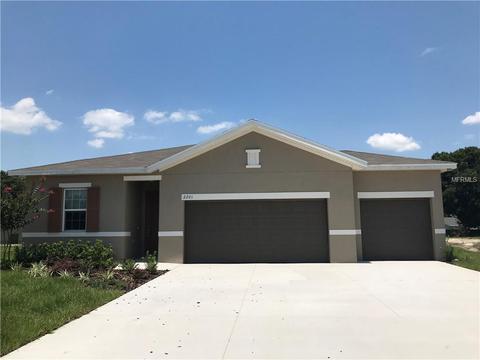 2201 Bittle Way, Saint Cloud, FL 34772 photo 1