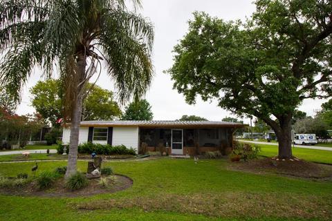 3023 6th St, Saint Cloud, FL 34769 photo 1