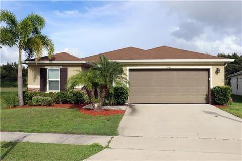 2841 Shelburne Way, Saint Cloud, FL 34772 photo 1