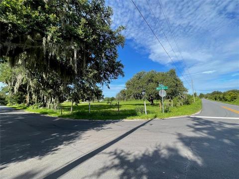 3312 Westshore Dr, Saint Cloud, FL 34772 photo 1