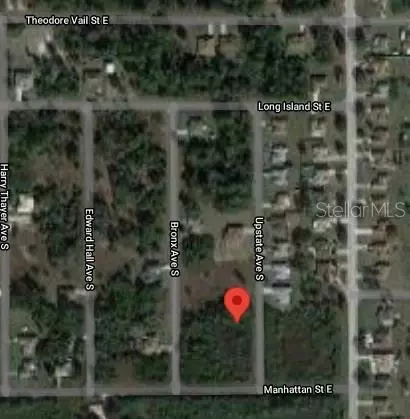 542 Upstate Ave S, Lehigh Acres, FL 33974