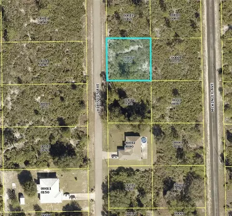 1610 Hibiscus Ave, Lehigh Acres, FL 33972