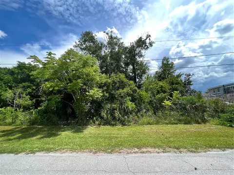 371 Fisher Dr, Deltona, FL 32725