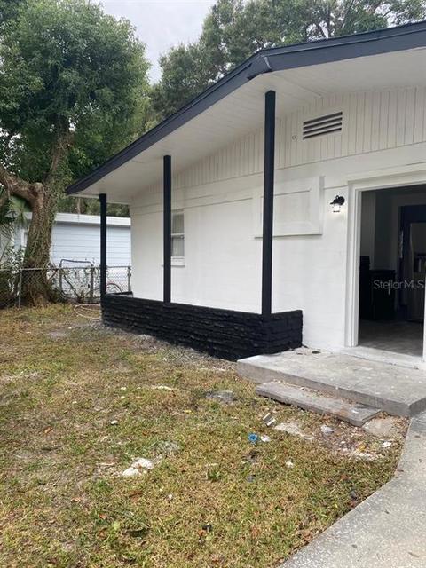8622 N 14th St, Tampa, FL 33604