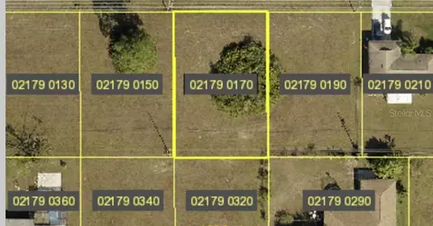1820 Kismet Pkwy E, Cape Coral, FL 33909