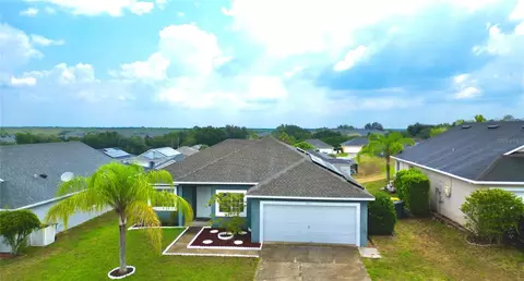 831 Hillcrest Dr, Davenport, FL 33897