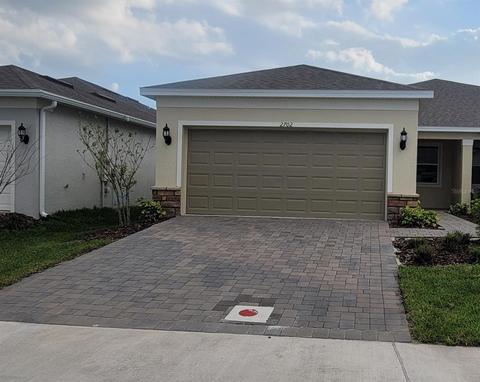 2702 Summer Retreat Ln, Kissimmee, FL 34744