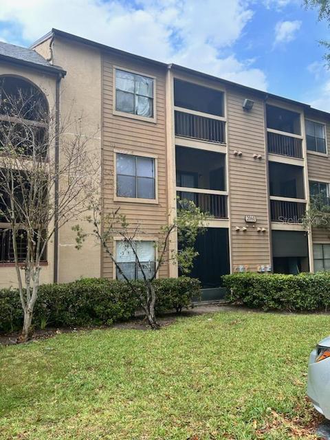 2060 Cascades Blvd #301, Kissimmee, FL 34741