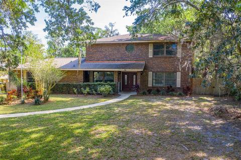 1587 Twelve Oaks Cir, Kissimmee, FL 34744